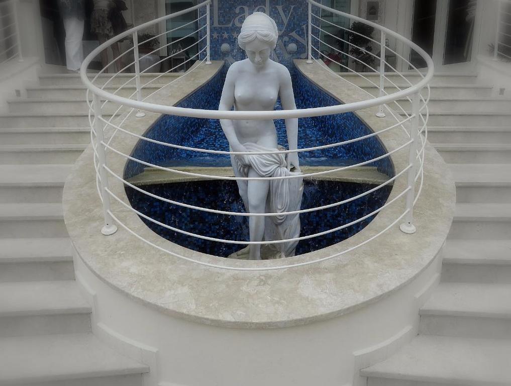 Hotel Lady Mary Milano Marittima Buitenkant foto