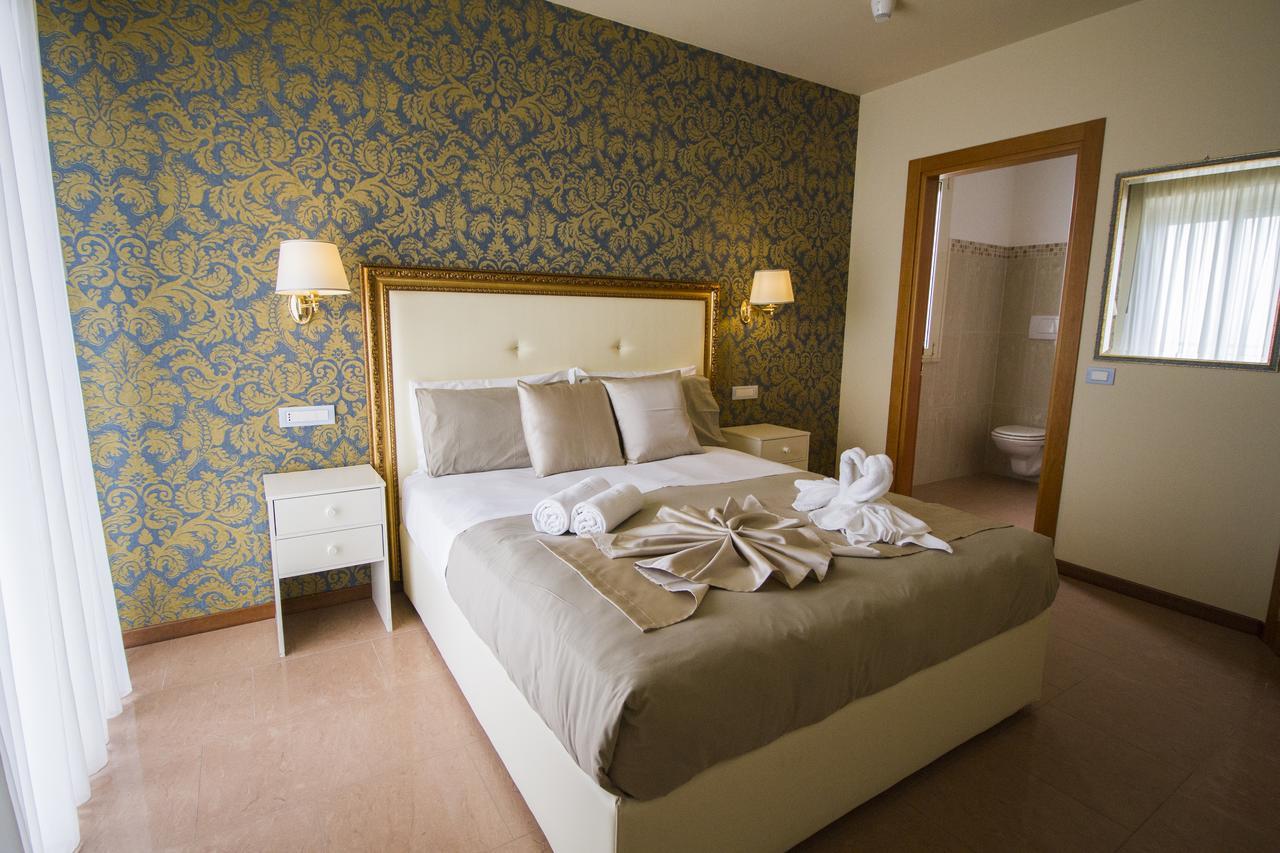 Hotel Lady Mary Milano Marittima Buitenkant foto